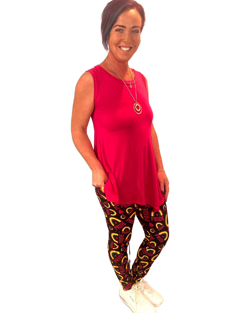 WOMAN WEARING PRIDE LEGGINGS