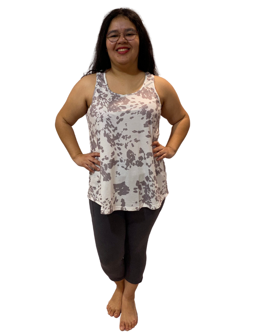 Woman wearing extra plus charcoal capris