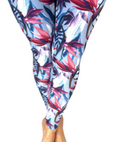 WOMAN WEARING EXTRA PLUS NAVY LEGGINGS WITH FLOWERS