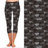 ONE SIZE BLACK AND GRAY CAMO LEGGING CAPRIS