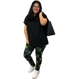 WOMAN WEARING CURVY JOHN DEER LEGGINGS