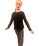 TWEEN WEARING EASTER LEGGINGS