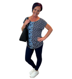 WOMAN WEARING ONE SIZE NAVY LEGGINGS