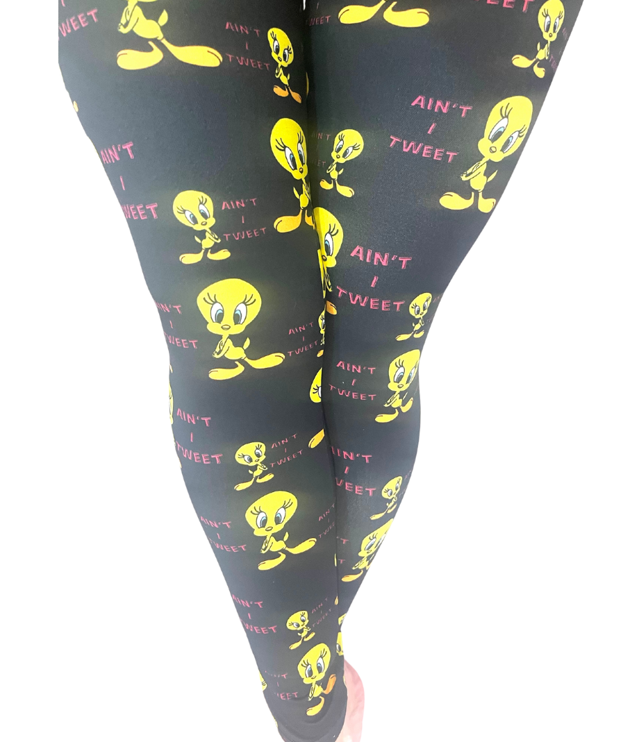 WOMAN WEARING ONE SIZE TWEETY LEGGINGS