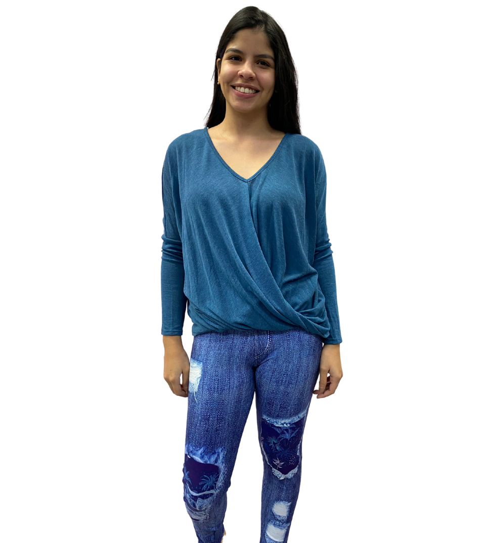 Woman wearing one size patterned jeggings
