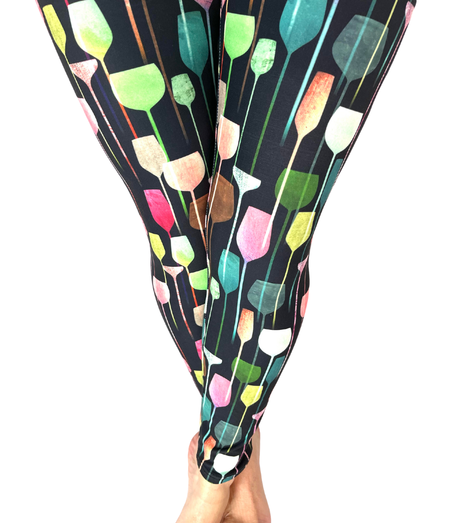 WOMAN WEARING EXTRA PLUS WINE GLASS LEGGINGS