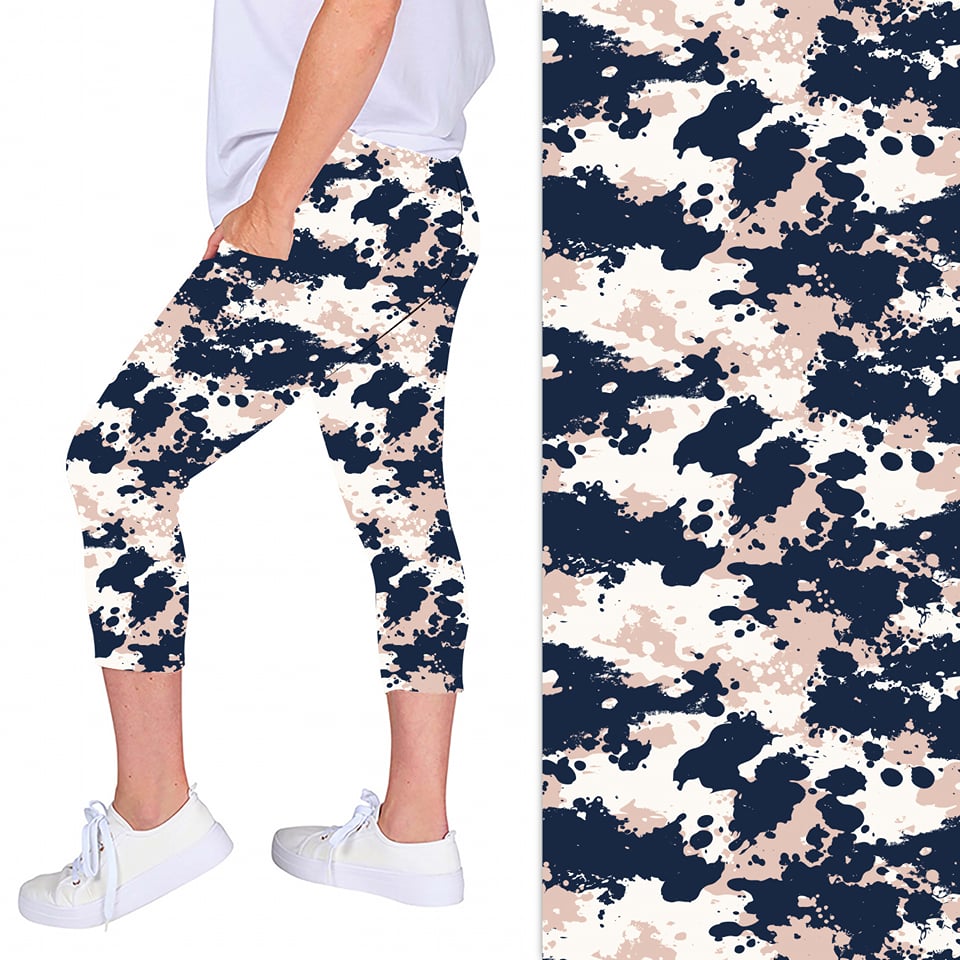 PLUS SIZE PATTERNED CAPRIS WITH POCKETS