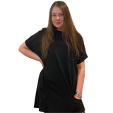 WOMAN WEARING PLUS SIZE BLACK T-SHIRT DRESS
