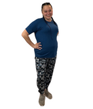 WOMAN WEARING PLUS SIZE PLAID JOGGING PANTS