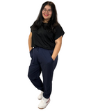 WOMAN WEARING PLUS SIZE NAVY JOGGING PANTS