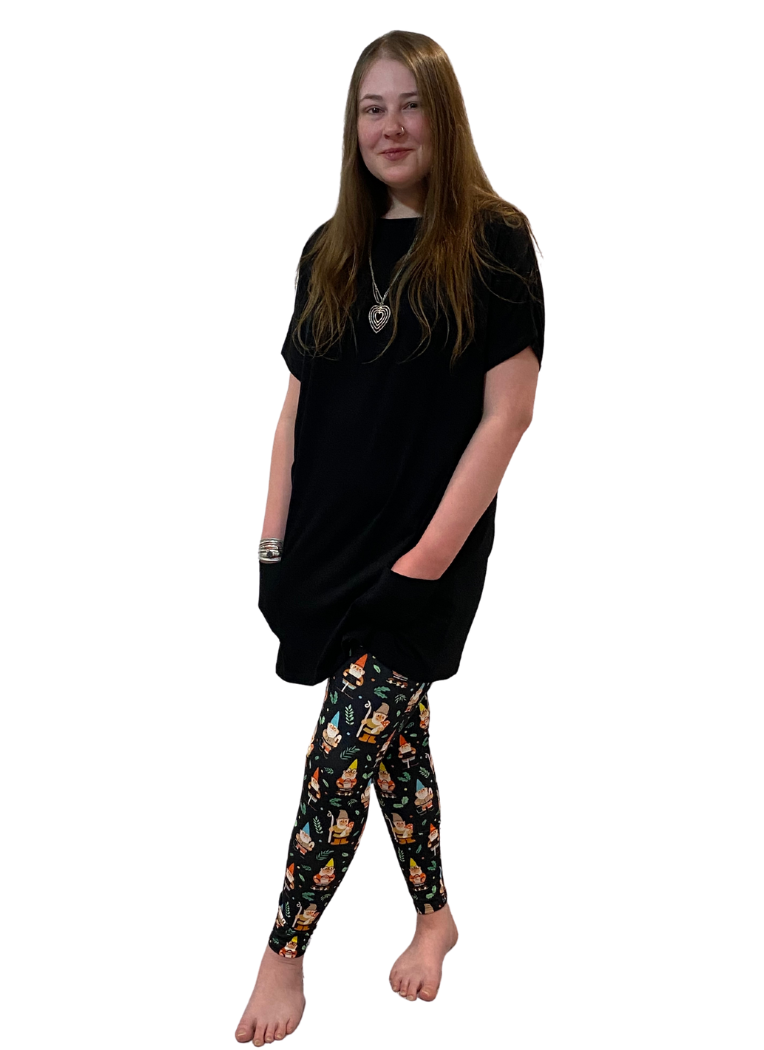 Black shirt and black leggings clearance